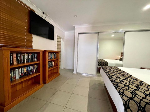 Western Heritage Motor Inn - Accommodation Daintree 3