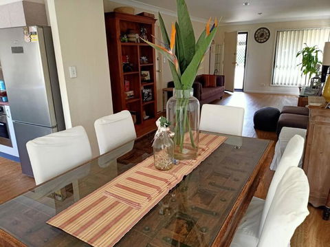 Tingalpa Townhouse Treat - Accommodation Daintree 3