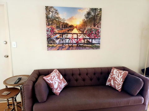 Tingalpa Townhouse Treat - Accommodation Daintree 2
