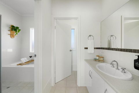 YARLU By Silver Sands - Accommodation Daintree 1