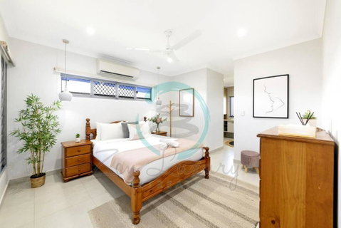 Zenhouse: Prestigous 4-BR Display Home In Muirhead - Accommodation Daintree 2