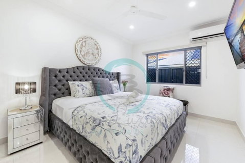 Zenhouse: Stylish Muirhead Home Near Park/Hospital - Accommodation Daintree 3