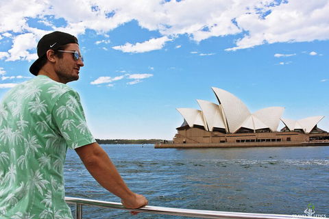 Sydney Harbour Hop-on Hop-off Cruise - Accommodation Daintree 3