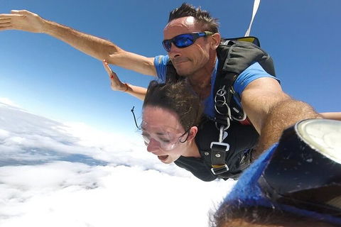 Reef And Rainforest Tandem Sky Dive In Cairns - Accommodation Daintree 4