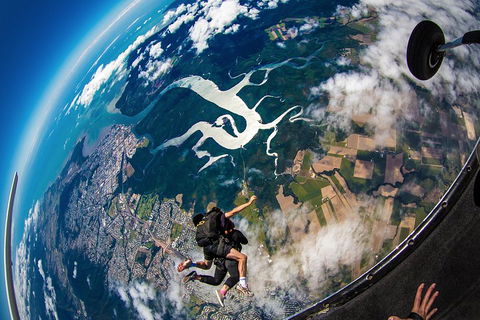 Reef And Rainforest Tandem Sky Dive In Cairns - Accommodation Daintree 5