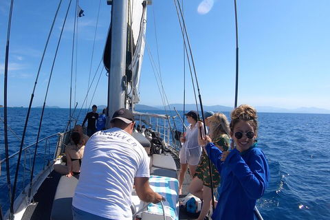 Ocean Free Green Island & Great Barrier Reef Snorkel Cruise, Cairns 25 Guests - Accommodation Daintree 3