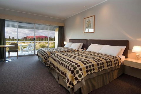 3-Day Uluru-Kata Tjuta And Kings Canyon 4WD Small-Group Eco-Tour From Alice Springs - Accommodation Daintree 0