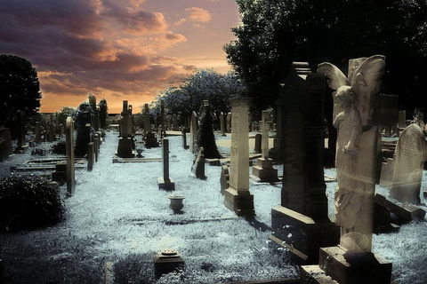 Southport Cemetery Paranormal Activity Tour QUEENSLAND - Accommodation Daintree 1