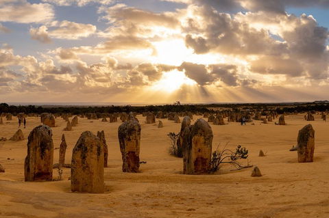 Pinnacle Desert Sunset And Night-time Stargazing Tour From Perth - Accommodation Daintree 0
