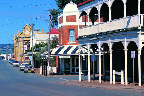 Wave Rock, York, Wildflowers, And Aboriginal Cultural Day Tour From Perth - Accommodation Daintree 3