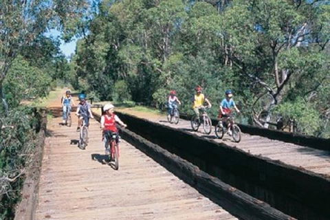 Perth Hills - Wildlife, Art & Gastronomy - Accommodation Daintree 2