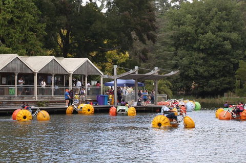 Yarra Valley, Dandenong Ranges Inc. Lunch With Wine,plus Morning Tea,chocolate - Accommodation Daintree 1
