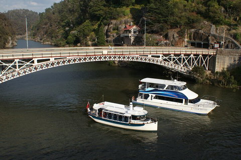 Cataract Gorge Cruise 11:30 Am - Accommodation Daintree 1